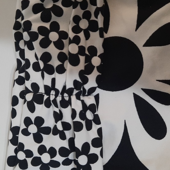 NWT LA BLANCA BLACK/WHITE FLORAL SWIM BOTTOMS SZ 16 - Picture 10 of 12